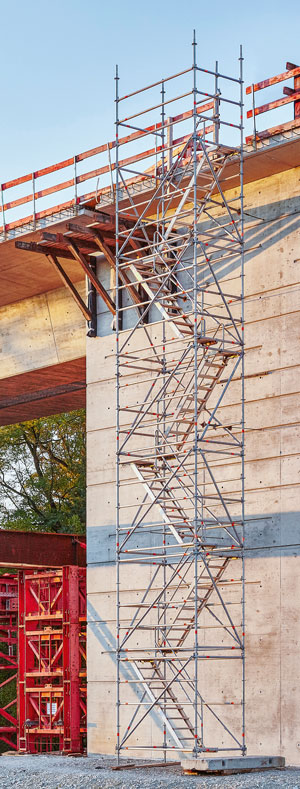 Escalera modular Layher